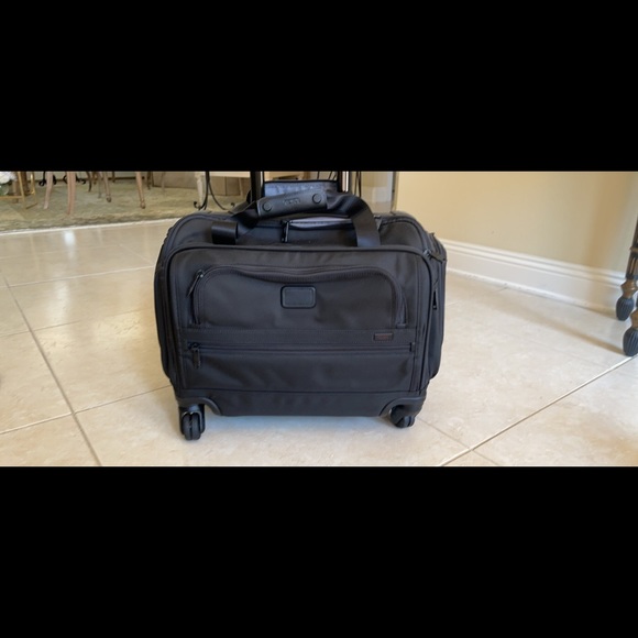 Compact 4 Wheeled Duffel - Picture 4 of 8